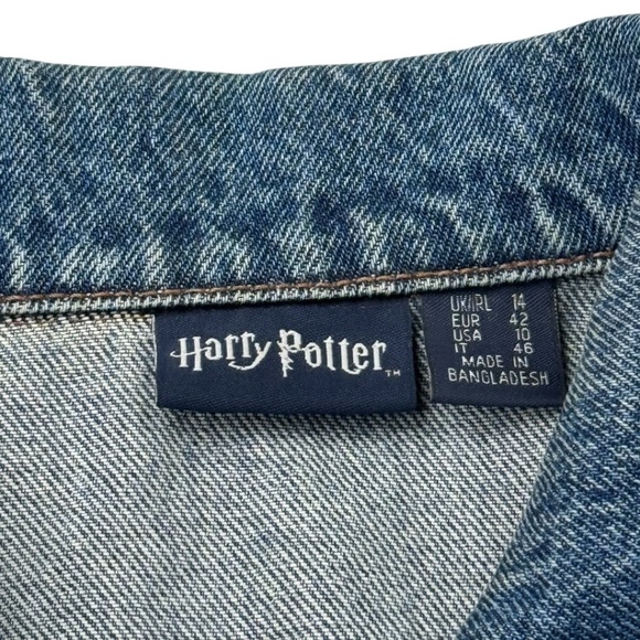 Harry Potter Hogwarts Denim Jean Jacket Size 10 - Picture 4 of 11